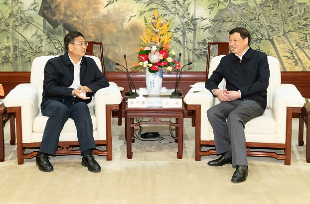 會(huì )見(jiàn)上海市市長(cháng)應勇.png